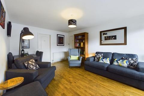 2 bedroom flat for sale, Canal Terrace, Paisley PA1