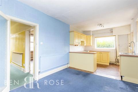 3 bedroom semi-detached house for sale, Gill Lane, Preston PR4