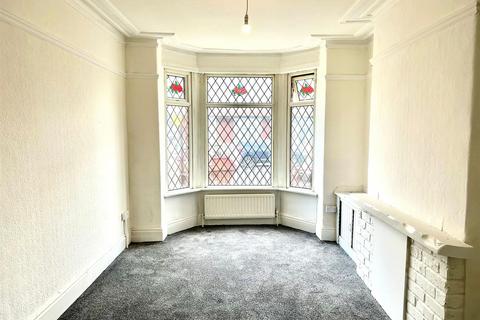 3 bedroom terraced house to rent, Moston Lane, Manchester