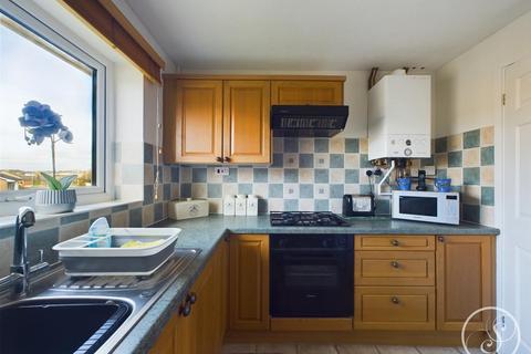40 Barnard Way, Leeds, LS15 8UX