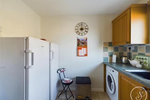 40 Barnard Way, Leeds, LS15 8UX