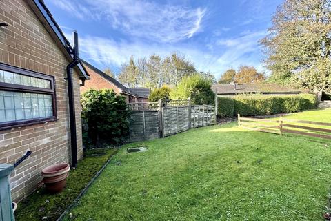 2 bedroom bungalow for sale, Bierley Marsh, Off Soureby Cross, East Bierley, BD4