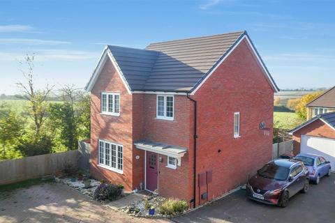 4 bedroom detached house for sale, Knibb Drive, Hanslope, Milton Keynes