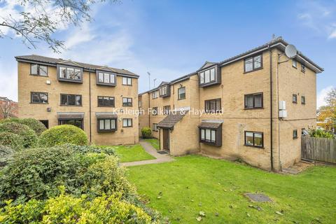 Cambridge Gardens, Muswell Hill, London, N10