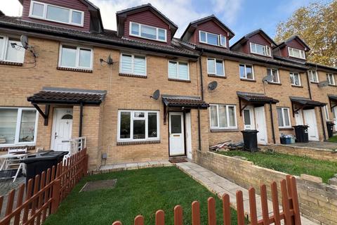 1 bedroom ground floor maisonette to rent, Amanda Close, Chigwell IG7