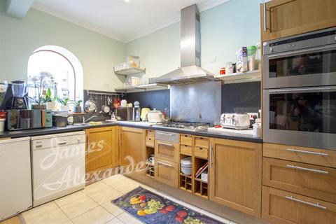 46 Langdale Road, Thornton Heath, CR7 7PP