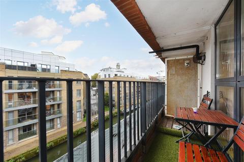 2 bedroom apartment for sale, Andersens Wharf, 20 Copenhagen Place, Limehouse, E14