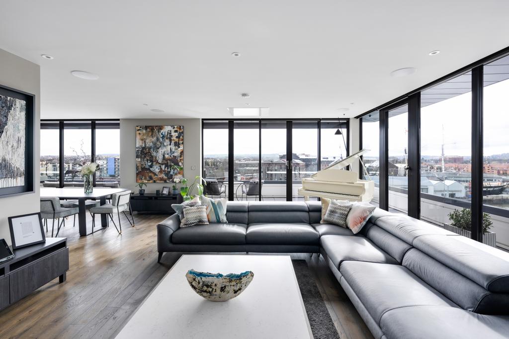 Sitting Room with views