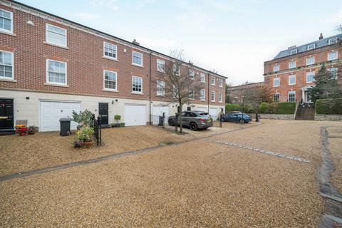 3 bedroom terraced house for sale, Portsmouth Road, Godalming GU8