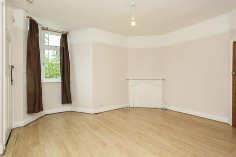 2 bedroom flat to rent, Kingsground Cedar Court SE9