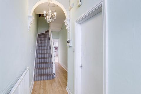 5 bedroom semi-detached house for sale, Woodborough Road, Mapperley NG3