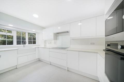 3 bedroom semi-detached house to rent, Somerset Road, London SW19