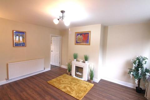 3 bedroom terraced house to rent, Glenorchy Crescent, Nottingham