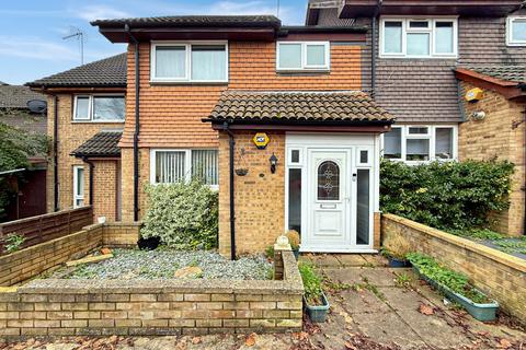 2 bedroom detached house to rent, Ryeland Close, West Drayton, Middlesex, UB7