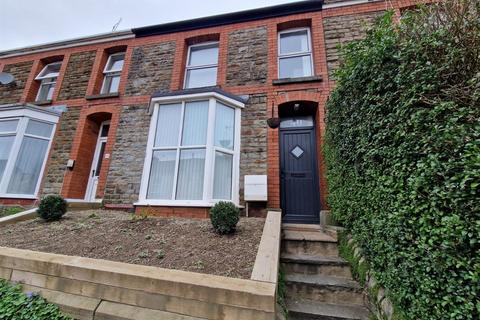 3 bedroom terraced house to rent, Windsor Street, Uplands