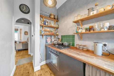 Flat 1, 7 Highland Road, Bromley, BR1 4AA