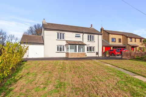 3 bedroom detached house to rent, Burnt Side Road, Leeds, West Yorkshire, LS12