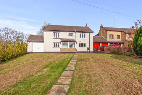 3 bedroom detached house to rent, Burnt Side Road, Leeds, West Yorkshire, LS12