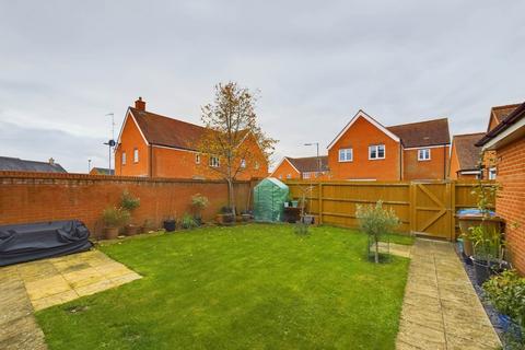 4 bedroom detached house for sale, Perrine Close, Aylesbury HP18