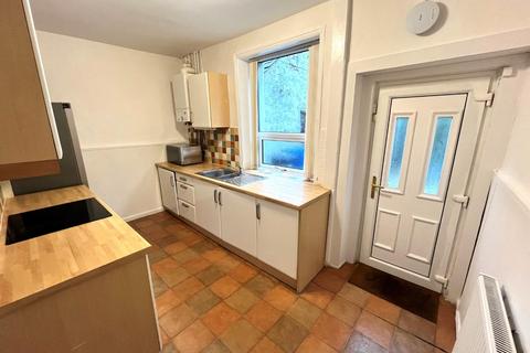 2 bedroom cottage to rent, Bury New Road, Ramsbottom BL0