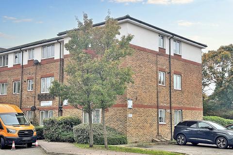 2 bedroom flat for sale, Akerlea Close, Milton Keynes MK6