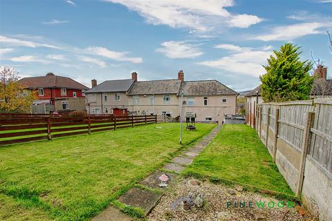 3 bedroom end of terrace house for sale, Sycamore Road, Chesterfield S43