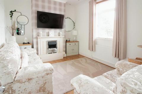 2 bedroom terraced house for sale, Wood Lane, Leeds LS26