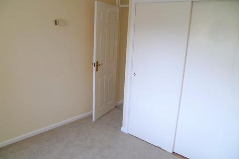 2 bedroom apartment to rent, Eadon Close, Weymouth