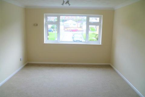 2 bedroom apartment to rent, Eadon Close, Weymouth