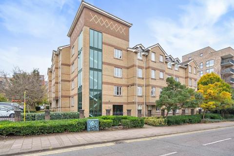 3 bedroom flat for sale, Sheepcote Road, Harrow HA1