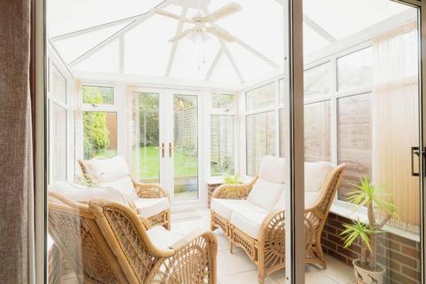 24 Balmoral Close, Tamworth, B79 8RF