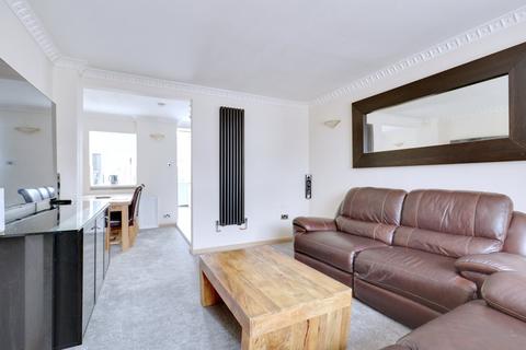 71 Tamar Drive, Aveley, South Ockendon, RM15 4NA