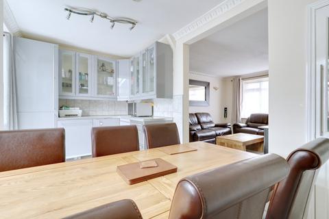 71 Tamar Drive, Aveley, South Ockendon, RM15 4NA
