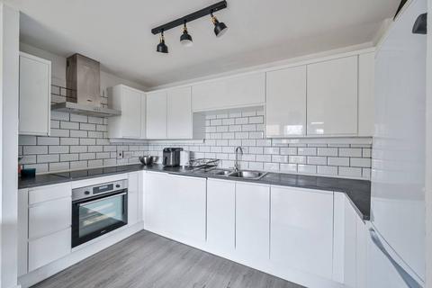 2 bedroom flat to rent, Candle Street, Mile End, London, E1