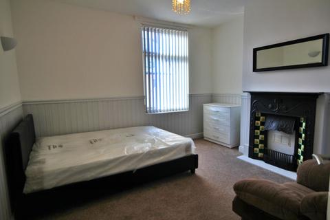 1 bedroom property to rent, 12 Heath Street, Tamworth, B79