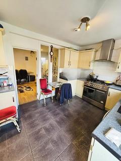 5 bedroom end of terrace house for sale, Bedroom House for Sale NeatherField Garden, London IG11