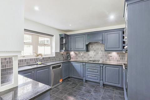 5 bedroom detached house for sale, Greystone Park, Leeds LS25