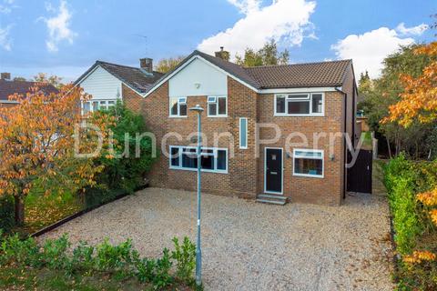 4 bedroom semi-detached house for sale, Cedar Road, Hatfield AL10