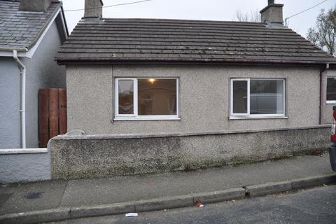 2 bedroom semi-detached bungalow to rent, Ty Newydd, Penysarn, LL69