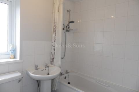 2 bedroom semi-detached house to rent, The Farthings , Pontprennau, Cardiff. CF23 8ET