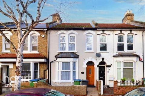 4 bedroom terraced house to rent, Hazelwood road, Walthamstow