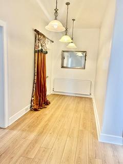 2 bedroom apartment to rent, Large apartment in central Tunbridge Wells