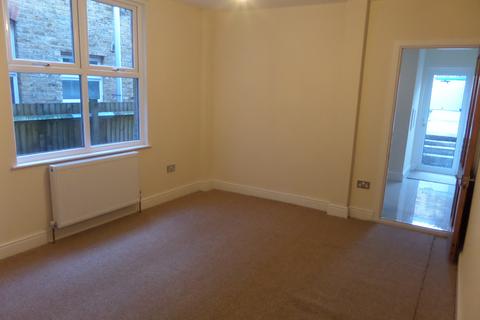 Studio to rent, Edridge Road, Croydon CR0