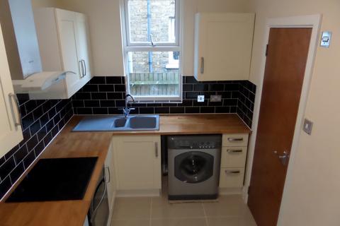 Studio to rent, Edridge Road, Croydon CR0