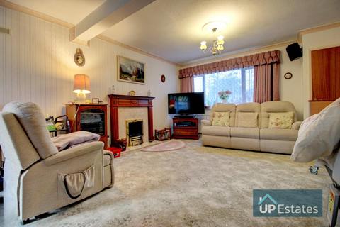 3 bedroom detached house for sale, Mantilla Drive, Stivichall Grange, Coventry