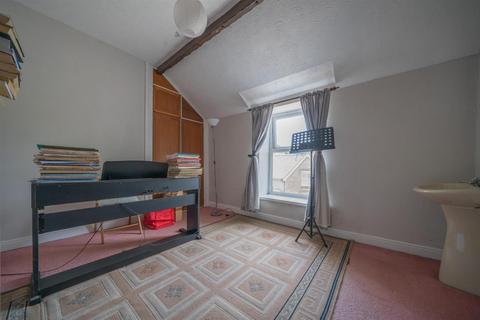 2 bedroom flat for sale, Trafalgar House, Buxton