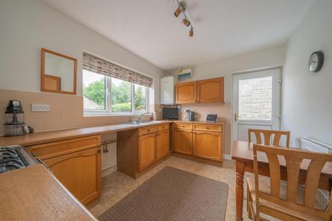 2 bedroom house for sale, Wye Head Close, Buxton