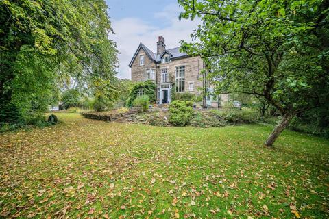 8 bedroom house for sale, Park Road, Buxton