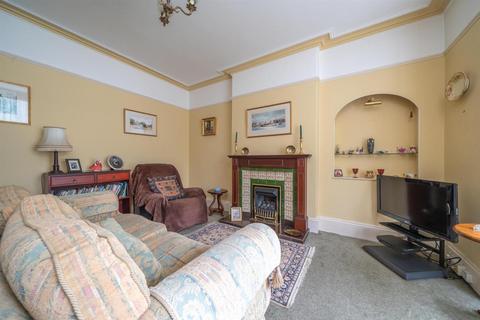 3 bedroom house for sale, Brown Edge Road, Buxton