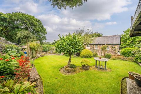 3 bedroom house for sale, Brown Edge Road, Buxton